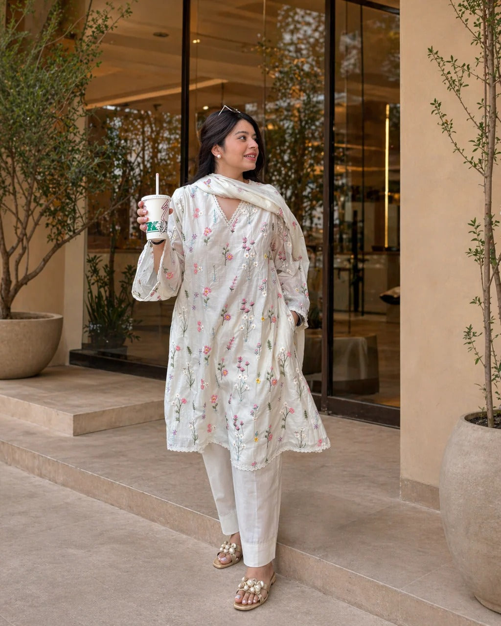 Elegant White Floral Embroidered Ethnic Kurta Set for Women